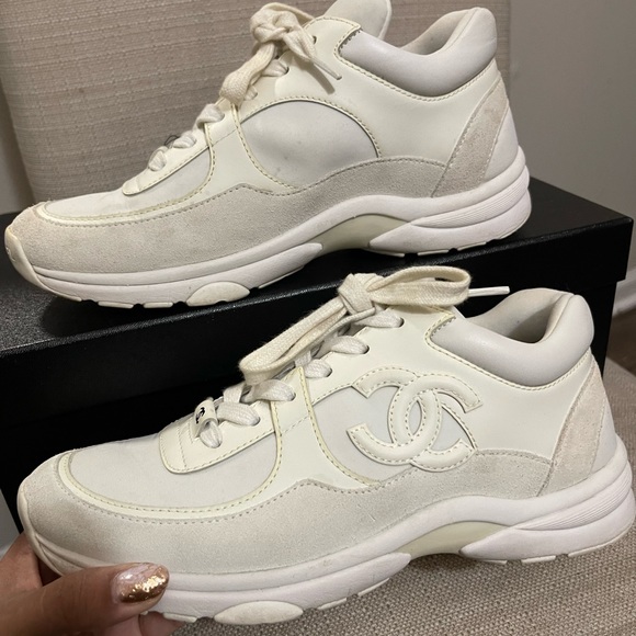 Chanel all white rev sneakers - Picture 8 of 10